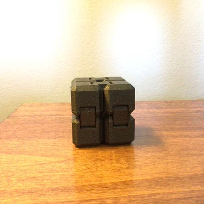 Mô hình đồ chơi giải tỏa căng thẳng Infinity Cube (Fidget Toy)