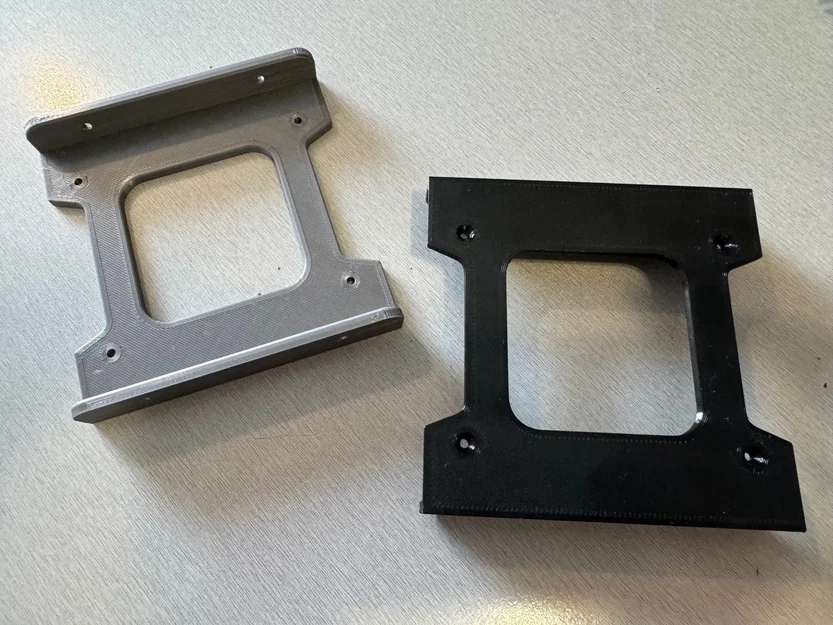 Khung chuyển đổi ổ cứng 2.5 sang 3.5 inch (SATA Adapter) in 3D - Image 2