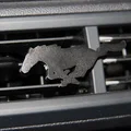 Kẹp logo Mustang gắn khe gió (air vent) trên xe - Thumbnail 1