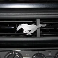 Kẹp logo Mustang gắn khe gió (air vent) trên xe - Thumbnail 5