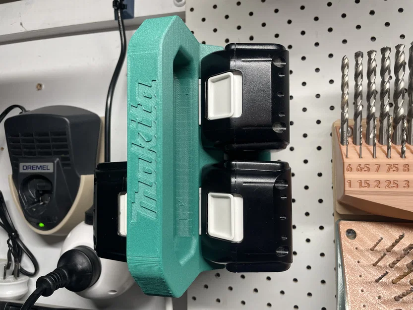 Giá Đỡ Pin Makita 18v Đa Năng - Image 2