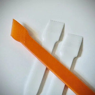 Bay trộn keo và epoxy 45 độ - Dụng cụ hỗ trợ in 3D tiện lợi