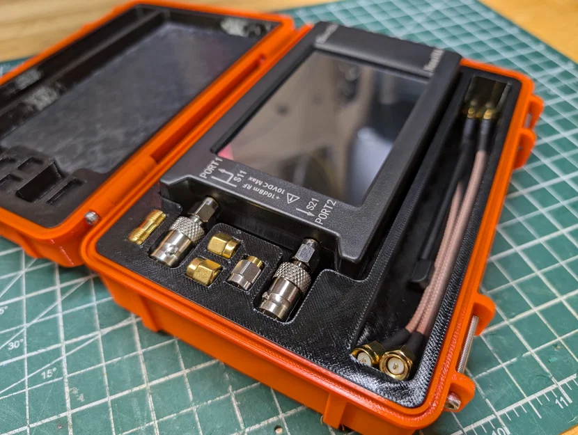 Hộp Rugged cho NanoVNA-H4 - Image 2
