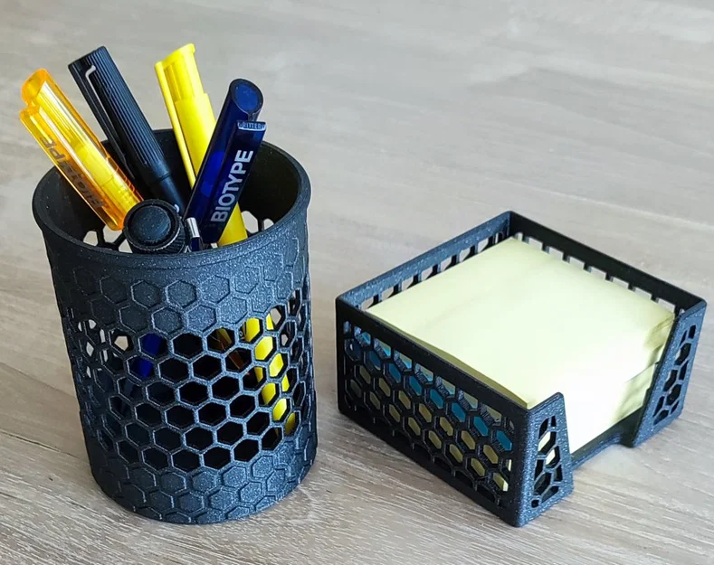 Stifthalter / PenHolder (Giá đỡ bút) - Image 1