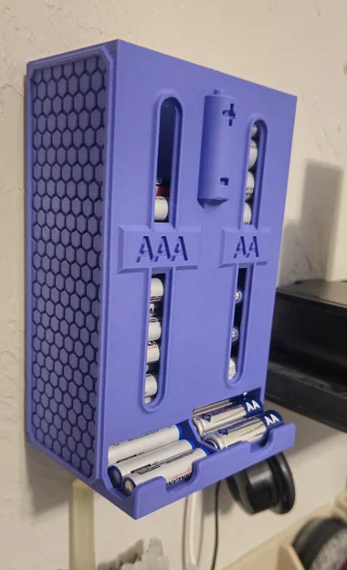 Khay treo tường đựng pin AA và AAA thông minh in 3D - Image 1