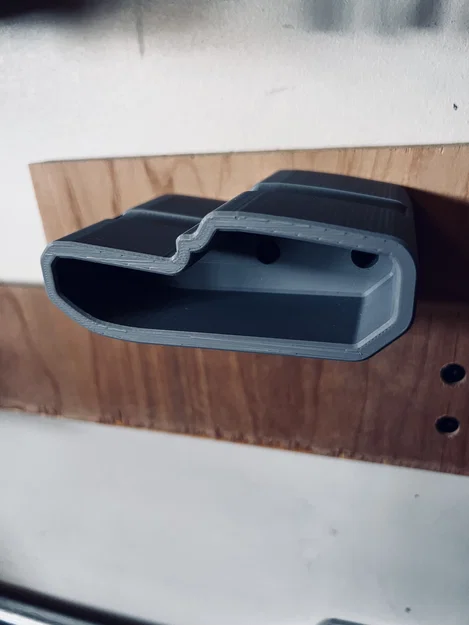 Giá treo máy cưa lọng Milwaukee M18 - Giải pháp lưu trữ DIY thông minh - Image 2
