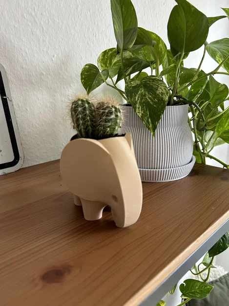 Chậu trồng cây hình chú voi 3D (Elephant Planter) xinh xắn - Image 2