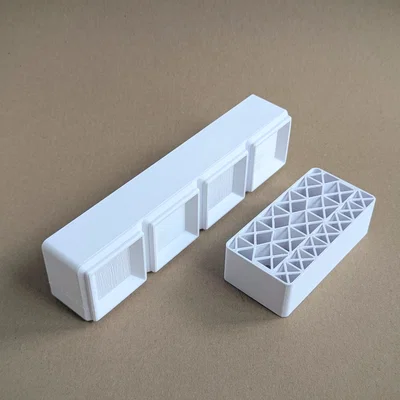 Khay đựng pin AA/AAA kèm tùy chọn đế Gridfinity