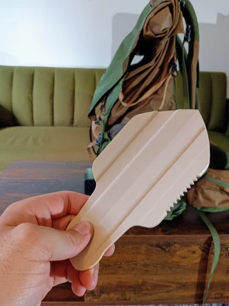 Xẻng cầm tay (Backpacking Trowel) đa năng, nhỏ gọn cho người đi cắm trại - Image 1