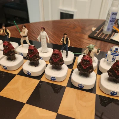 Bộ cờ vua Star Wars kèm đế