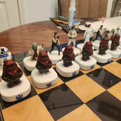 Bộ cờ vua Star Wars kèm đế
