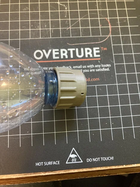 Nắp vòi xịt vệ sinh di động (Bum Buddy) cho mọi loại chai nước - Image 1