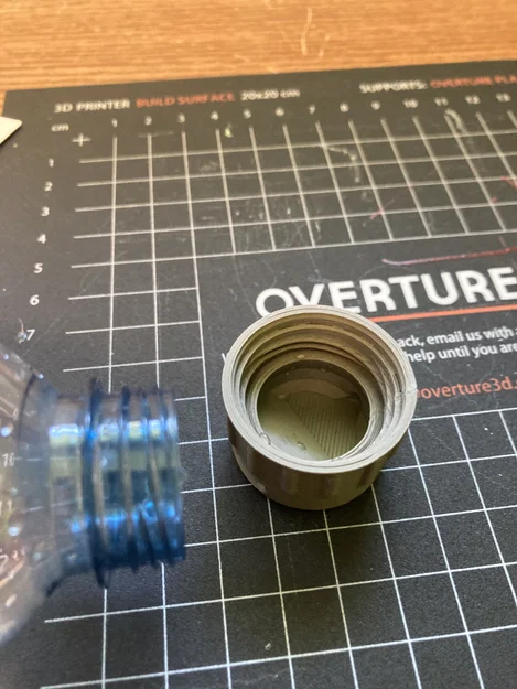 Nắp vòi xịt vệ sinh di động (Bum Buddy) cho mọi loại chai nước - Image 2