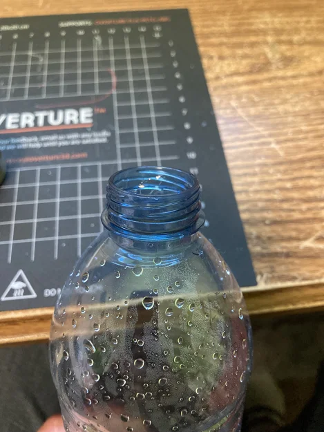 Nắp vòi xịt vệ sinh di động (Bum Buddy) cho mọi loại chai nước - Image 3