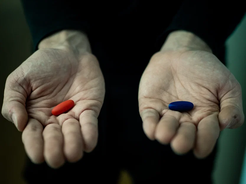 Viên Đỏ và Viên Xanh (Matrix) - Image 2