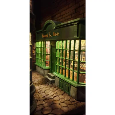 Mô hình Book Nook Hẻm Xéo (Diagon Alley) Harry Potter