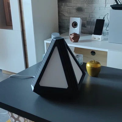 Đèn Kim Tự Tháp (Pyramid Lamp) dùng đui E14