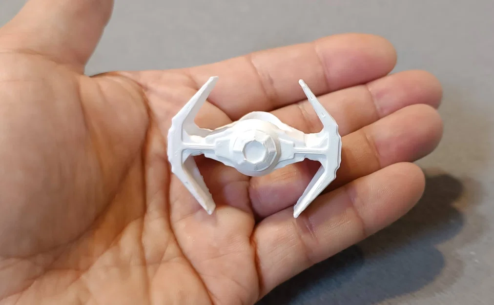 Vòng giữ khăn quàng cổ hình tàu chiến TIE Fighter in 3D độc đáo - Image 1