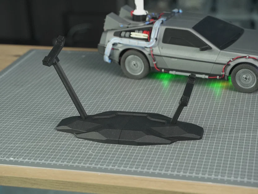 Giá đỡ cho DeLorean (Stand para DeLorean) - Image 1