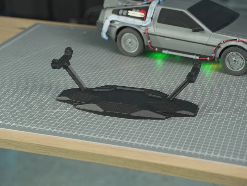 Giá đỡ cho DeLorean (Stand para DeLorean) - Image 2