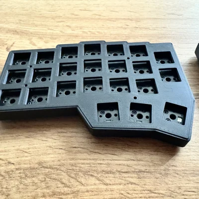 Case mới Corne (crkbd) split keyboard V4.1 kèm plate gia cường