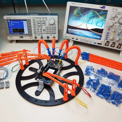 Trạm làm việc PCB Workstation XL với cánh tay khớp nối