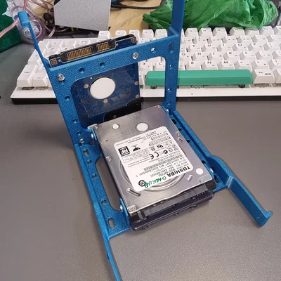 Khay gắn thêm ổ cứng 3D cho thùng máy Define R5