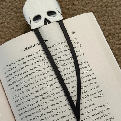 Kẹp sách 3D hình đầu lâu (Skull Dagger Bookmark) độc đáo