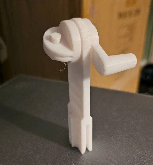 Dụng cụ cuốn chỉ thêu (Bobbin Winder) in 3D tiện lợi cho người thêu - Image 1