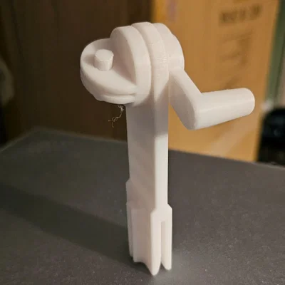 Dụng cụ cuốn chỉ thêu (Bobbin Winder) in 3D tiện lợi cho người thêu