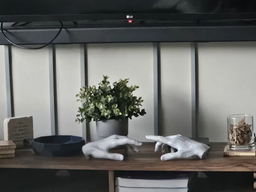 Bàn tay Creation of Adam - 3D Printable - Image 5