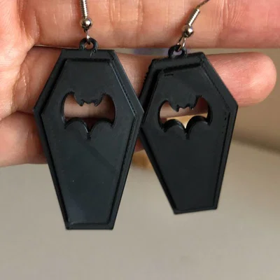 Bông tai quan tài dạng capsule dơi tối HALLOWEEN