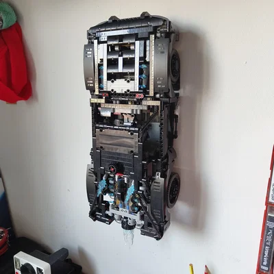 Giá treo tường 3D cho mô hình LEGO 42127 Batman Batmobile