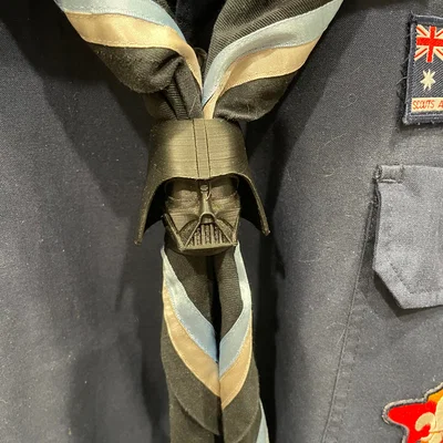 Vòng đeo khăn quàng cổ hình Darth Vader (Woggle) in 3D cực chất