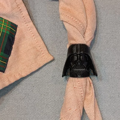 Vòng đeo khăn quàng cổ hình Darth Vader cho bé (3D Print)