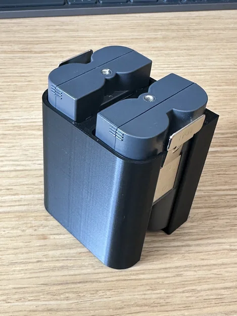 Giá treo tường đựng 2 pin dự phòng cho Ring Doorbell - Image 1