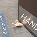Chặn cửa hình bàn tay (Hand Doorstop) độc đáo cho ngôi nhà của bạn - Thumbnail 1