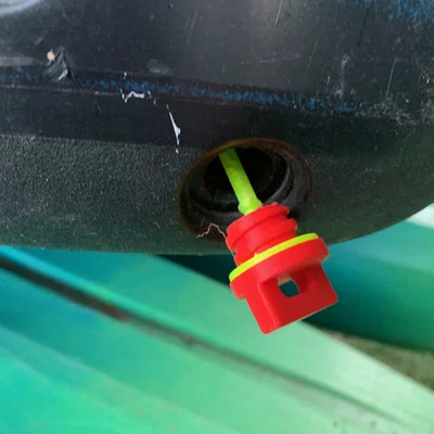 Nút xả nước (Drain Plug) cho Kayak Perception Swifty