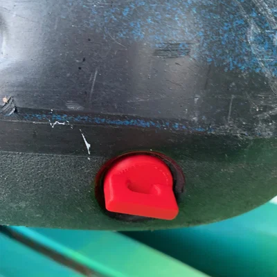 Nút xả nước (Drain Plug) cho Kayak Perception Swifty