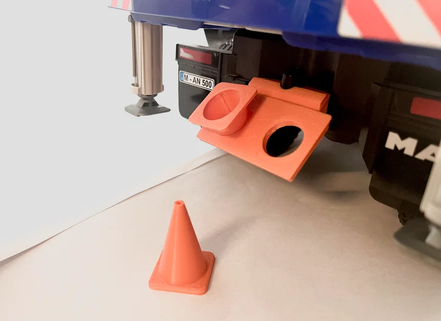 Giá đỡ verkeerskegel cho BRUDER 1/16 (Halter Verkehrskegel für Bruder 1/16) - Image 2