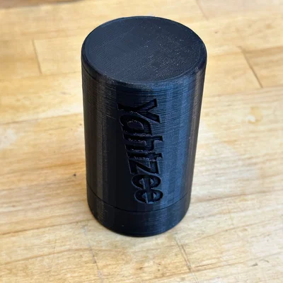 Hộp đựng Yahtzee du lịch bỏ túi (Pocket Travel Yahtzee Container)