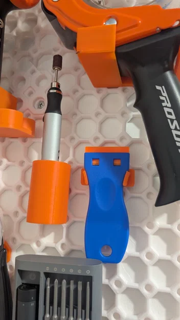 Giá treo dao cạo nhựa cho Multiboard và HSW (Plastic Scraper Holder) - Image 1