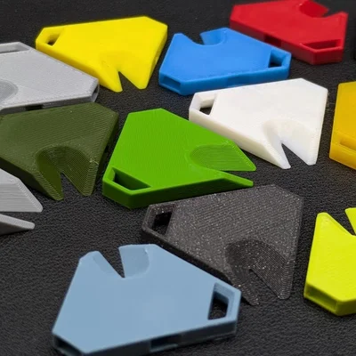 Móc khóa còi & gỡ ve Tick Whistle Keychain