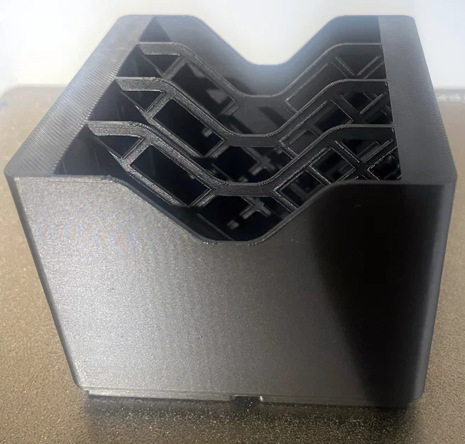 Gridfinity with pin - Hộp sắp xếp dây cáp (Cable Organizing Boxes) - Image 1