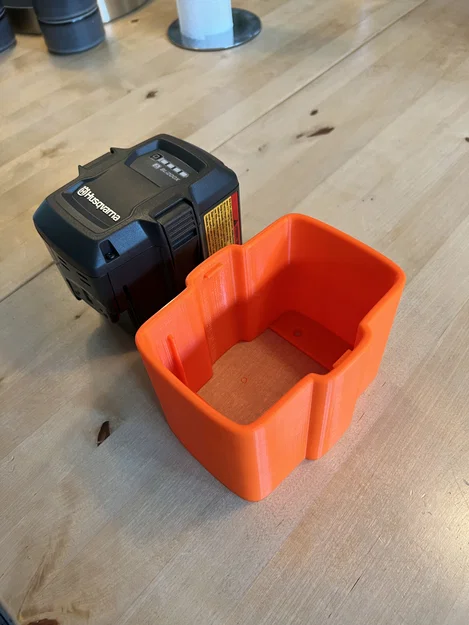 Giá đỡ pin Husqvarna BLi (Holder for Husqvarna BLi battery) - Image 4