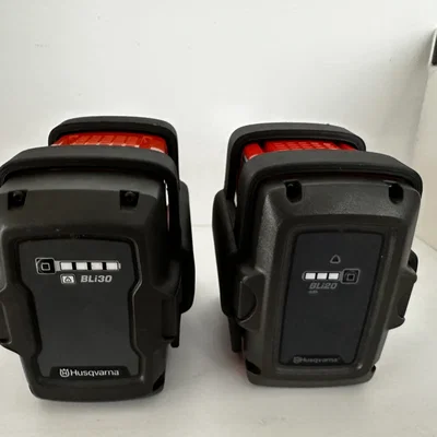 Giá treo tường pin Husqvarna BLi (giảm trọng lượng)