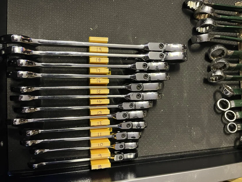 Thanh giữ cờ lê (spanner) tuỳ biến bằng OpenSCAD - Image 1