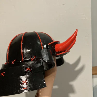 Nón samurai đội được có sừng (Wearable Samurai helmet with horns)