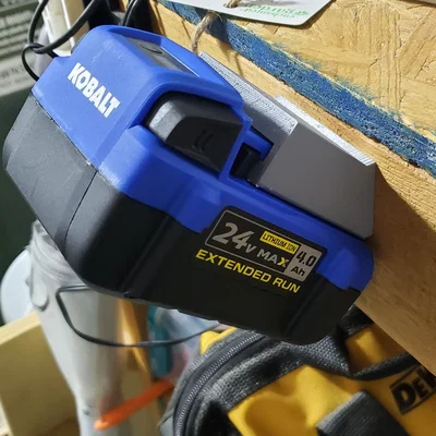 Giá treo pin Kobalt 24V - Phụ kiện in 3D gọn gàng cho xưởng