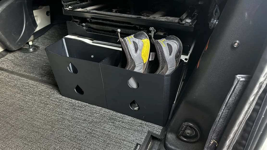 Kệ/giá để giày cho Sprinter Van (Sprinter Van Shoe Holder) - Image 2